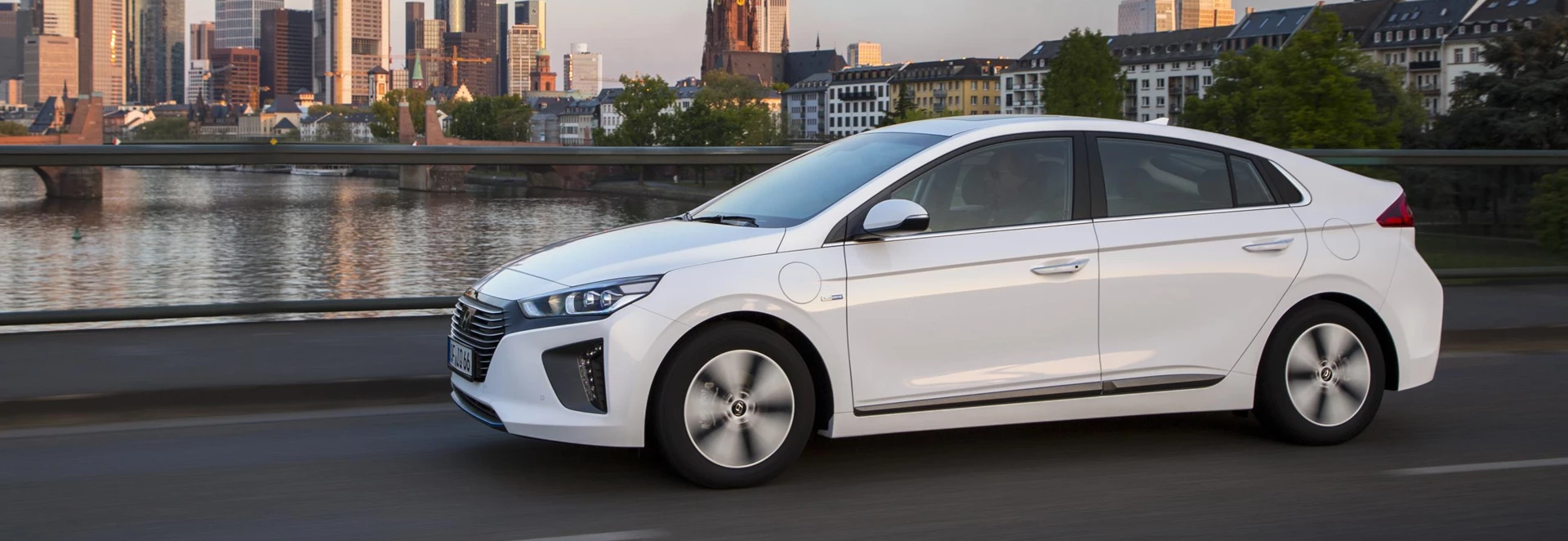 Hyundai IONIQ Plug-In Hybrid UK pricing revealed 